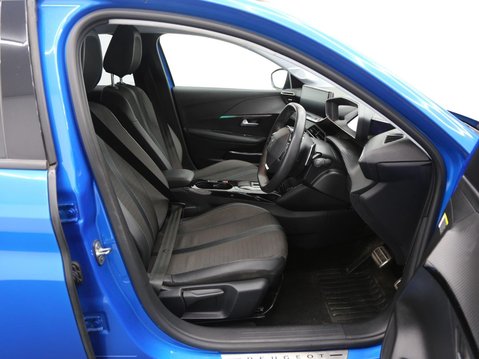 Peugeot 208 1.2 PureTech Allure Premium + EAT Euro 6 (s/s) 5dr 21