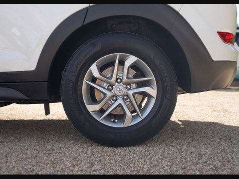 Hyundai TUCSON 1.6 Tucson S Blue Drive 2WD GDi 5dr 27