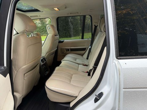 Land Rover Range Rover 4.4 V8 Vogue SE Station Wagon 5dr Petrol Automatic (352 g/km, 295 bhp) 17