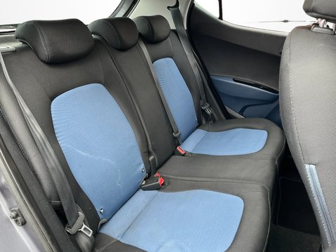 Hyundai i10 1.2 SE 5dr Auto 28