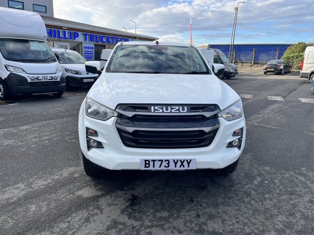 Isuzu D-Max ISUZU D-MAX DIESEL 1.9 DL20 Double Cab 4x4 Fitted with Canopy 2