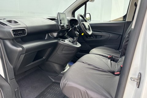 Citroen Berlingo 950 Enterprise XL 102 ps BlueHdi Panel Van 18