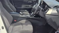 Toyota C-HR 1.8 VVT-h Design SUV 5dr Petrol Hybrid CVT Euro 6 (s/s) (122 ps) 9