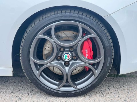 Alfa Romeo Giulietta 1.7 Giulietta Veloce TBi Semi-Automatic 5dr *NATIONAL DELIVERY* 52