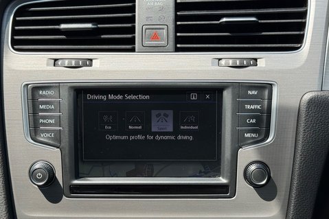 Volkswagen Golf MATCH EDITION TSI DSG -AUTOMATIC -£35 TAX -TWO OWNERS -10 SERVICES -CAMBELT 35