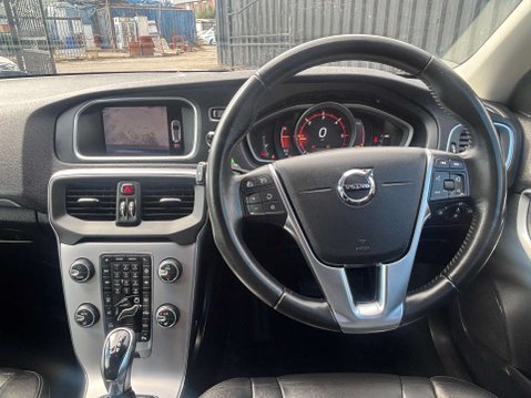 Volvo V40 2.0 D3 Inscription Hatchback 5dr Diesel Auto Euro 6 (s/s) (150 ps) 39