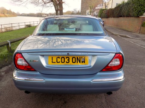 Jaguar XJR 4.2 V8 Supercharged 66