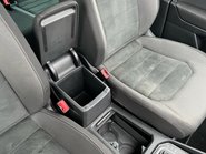 Volkswagen Golf SV GT TDI DSG 34