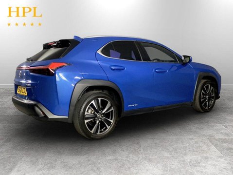 Lexus Ux 2.0 250h Takumi SUV 5dr Petrol Hybrid E-CVT Euro 6 (s/s) (184 ps) 7