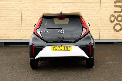 Toyota Aygo X VVT-I EDGE 6