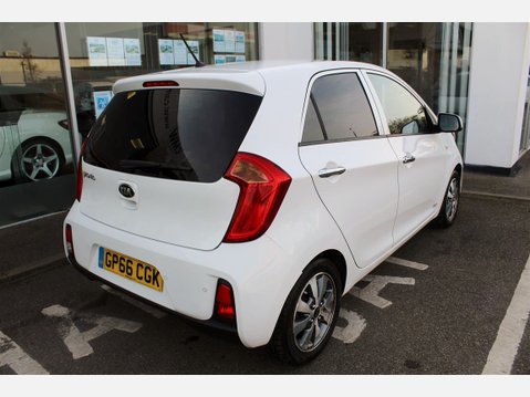 Kia Picanto SE 6