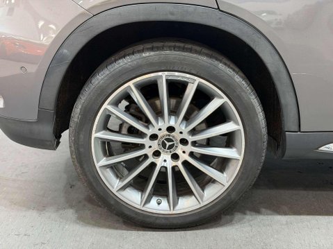 Mercedes-Benz GLA 1.6 GLA180 AMG Line Edition SUV 5dr Petrol 7G-DCT Euro 6 (s/s) (122 ps) 44