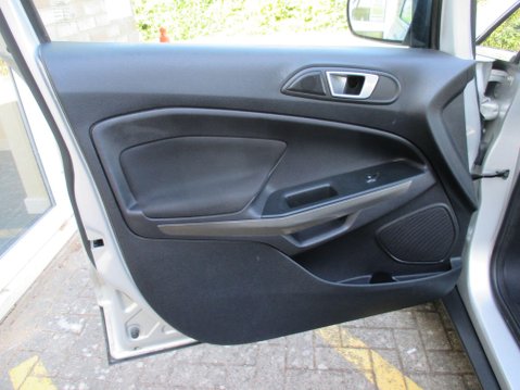 Ford Ecosport 1.0T EcoBoost Zetec Euro 6 (s/s) 5dr 49