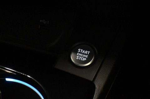 Audi A4 2.0 A4 Black Edition 40 TDI MHEV Quattro Semi-Auto 4WD 5dr 46