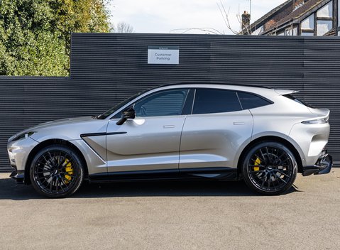 Aston Martin DBX 707 3