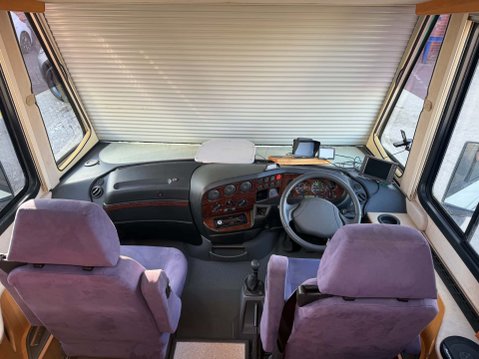 Concorde Charisma CONCERTO I695 4 BERTH 3.0 DIESEL COMPACT LUXURY A-CLASS RHD 32