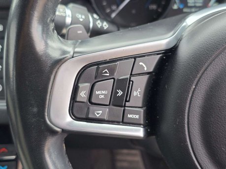 Jaguar XF 2.0d R-Sport Saloon 4dr Diesel Auto Euro 6 (s/s) (180 ps) 47