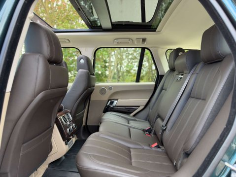 Land Rover Range Rover 4.4 Range Rover Vogue SDV8 Auto 4WD 5dr 27