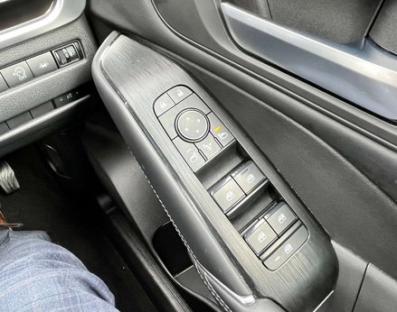 Nissan Qashqai 1.3 Qashqai N-Connecta DiG-T MHEV 5dr 59