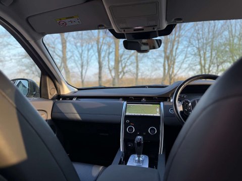 Land Rover Discovery Sport 2.0 Discovery Sport S D Auto 4WD 5dr 14