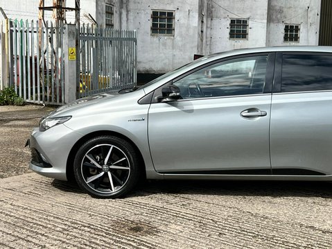 Toyota Auris VVT-I GB25 18