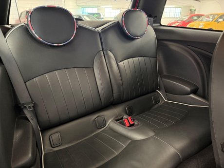Mini Hatch 1.6 Cooper D London 2012 Euro 5 (s/s) 3dr 15