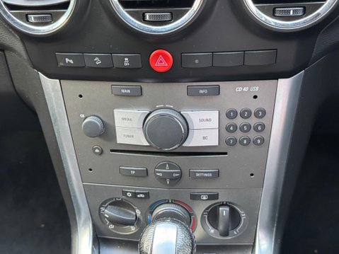 Vauxhall Antara 2.2 CDTi Diamond Auto 4WD Euro 5 5dr 8