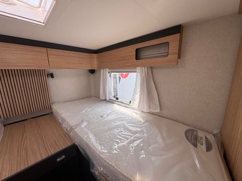 Pilote P740FGJ Evidence 2025 MODEL 40