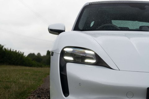 Porsche Taycan Taycan Turbo 21