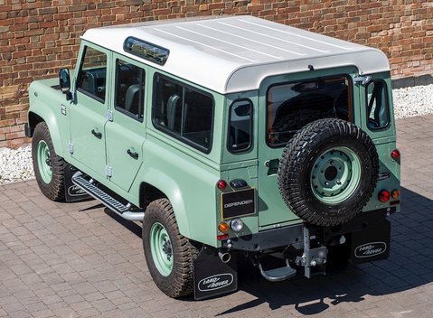 Land Rover Defender 110 Heritage Station Wagon 9