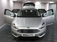 Ford Focus TITANIUM 7