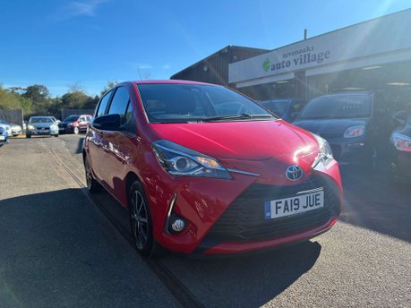 Toyota Yaris 1.5 VVT-i Icon Tech Hatchback 5dr Petrol Manual Euro 6 (111 ps)