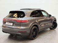 Porsche Cayenne 3.0T V6 GPF SUV 5dr Petrol TiptronicS 4WD Euro 6 (s/s) (340 ps) 19