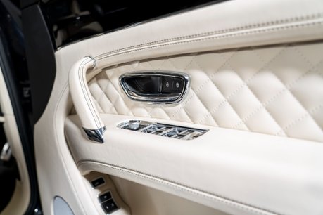 Bentley Bentayga W12. ALL TERRAIN SPEC. PANORAMIC ROOF. H, C & M SEATS. PRIVACY GLASS. 33