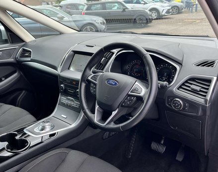 Ford S-Max 2.5 S-Max Titanium HEV CVT 5dr 18