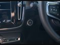 Volvo XC40 2.0 XC40 Inscription B4 MHEV AWD Auto 4WD 5dr 32