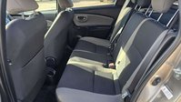 Toyota Yaris 1.5 VVT-h Design Hatchback 5dr Petrol Hybrid E-CVT Euro 6 (101 ps) 22