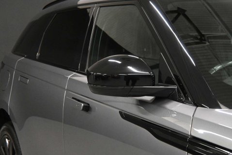 Land Rover Range Rover Velar 2.0 Range Rover Velar R-Dynamic SE D180 Auto 4WD 5dr 32