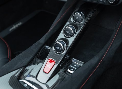 Ferrari Portofino M 16