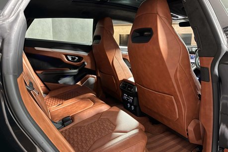 Lamborghini Urus V8. NOW SOLD. SIMILAR REQUIRED. PLEASE CALL 01903 254800. 21