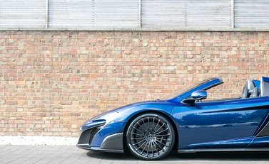McLaren 675LT Spider MSO Carbon Series 32