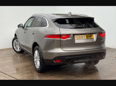 Jaguar F-Pace 2.0 F-PACE Portfolio AWD D 4WD 5dr 46