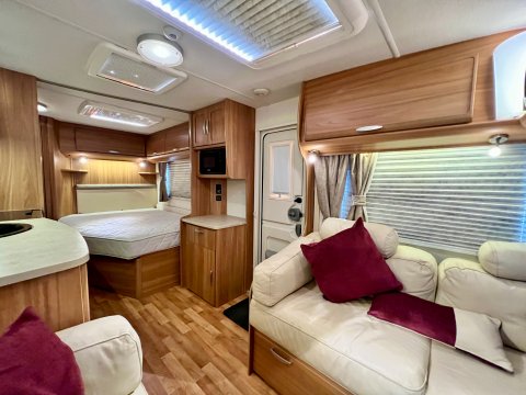 Lunar Clubman SE 28