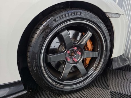 Nissan GT-R 3.8 V6 Recaro Coupe 2dr Petrol Auto 4WD Euro 6 (570 ps) 20