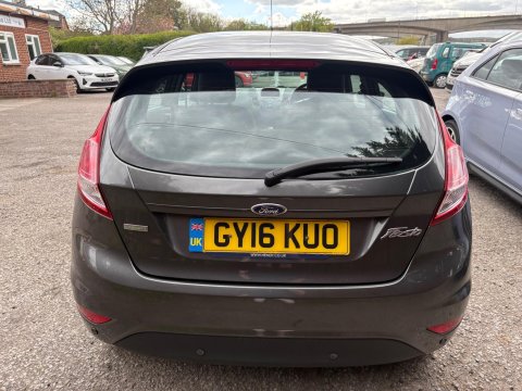 Ford Fiesta ZETEC 5
