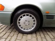Mercedes-Benz SL Series 500SL-32 63