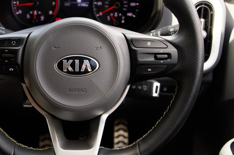 Kia Picanto X-LINE 19