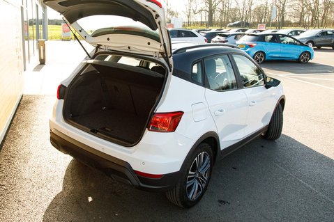 SEAT Arona TSI SE TECHNOLOGY 32