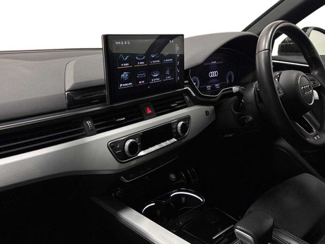 Audi A4 2.0 A4 S Line 35 TFSI Semi-Auto 4dr 1