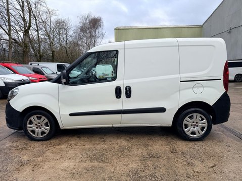 Fiat Doblo 1.3 JTD MultiJetII 16v Panel Van 4dr Diesel Manual L1 H1 (133 g/km, 90 bhp) 17